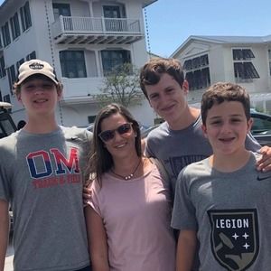 Meet your Posher, Amy